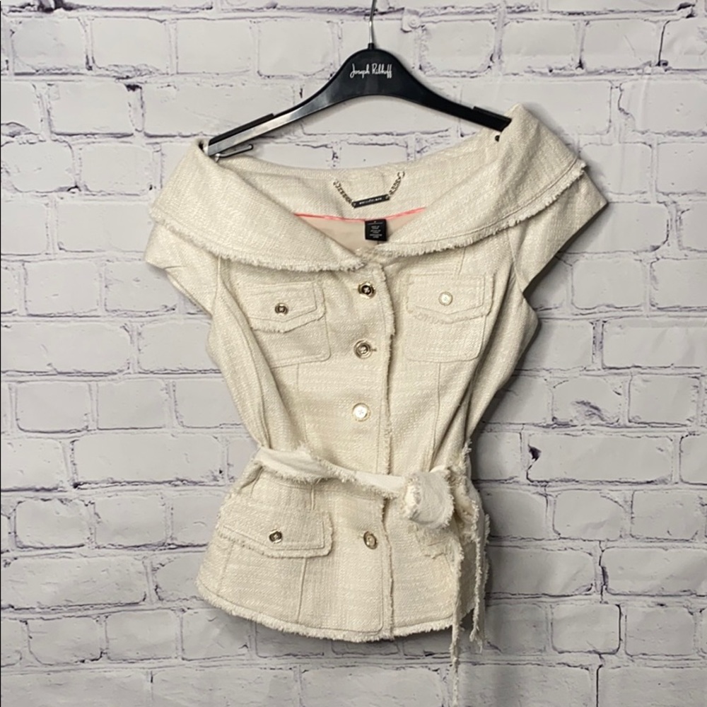 Cream Business top